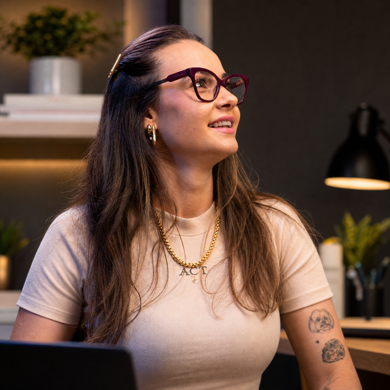 Thaís Tocchio — social media, design e criativos, Agência das Meninas